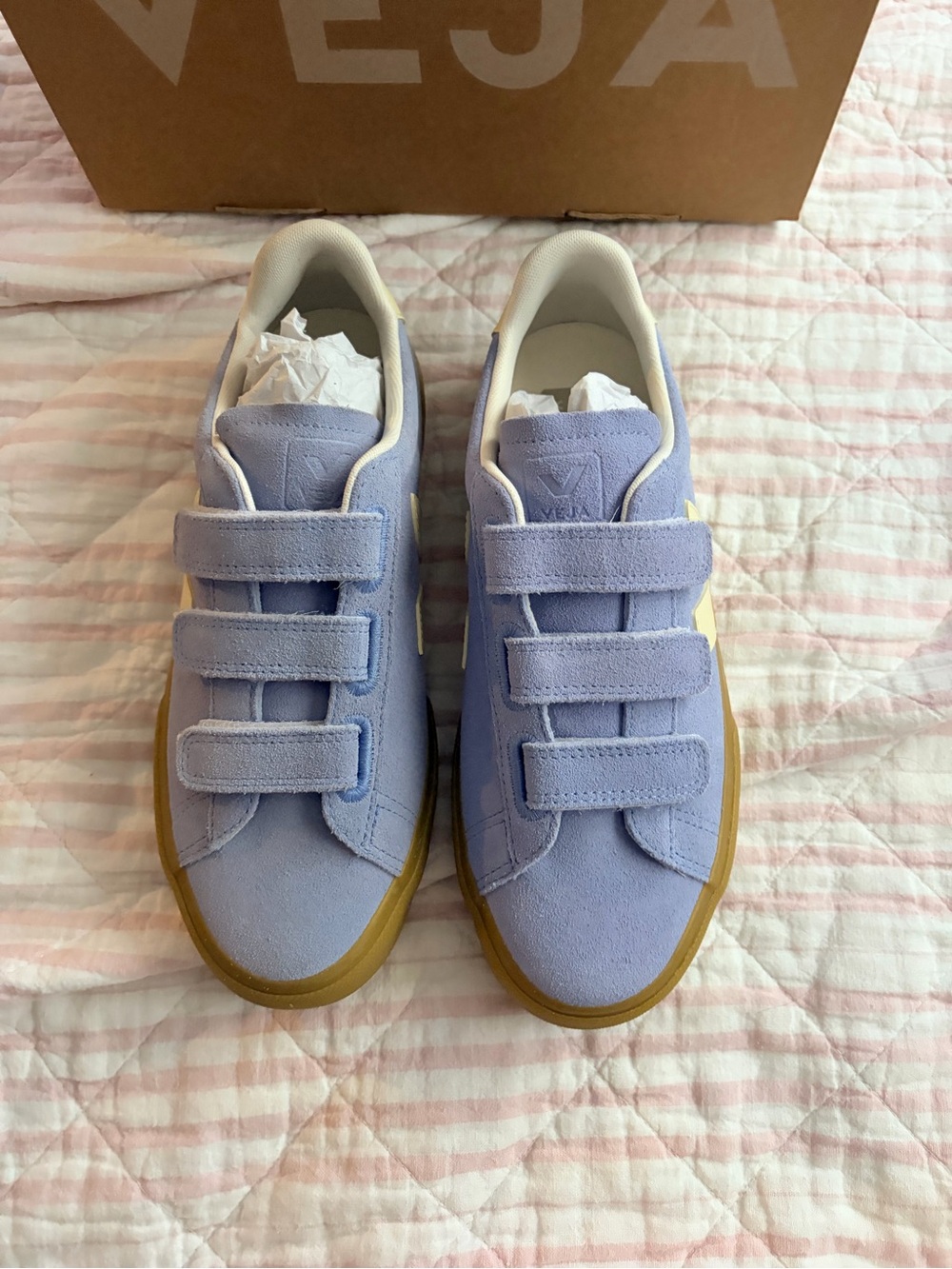 NWB Rare Veja Periwinkle Blue Suede Velcro Sneakers with Gum Sole - Picture 2 of 13